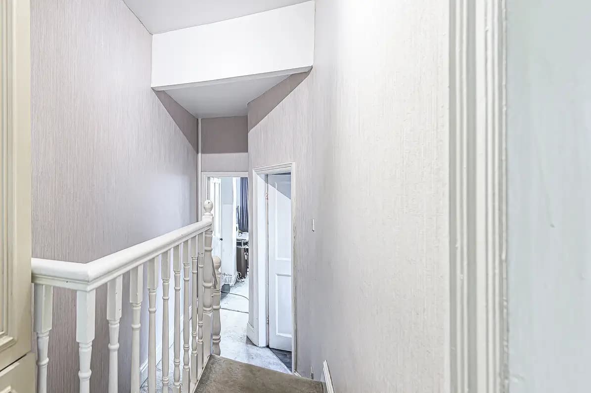 property photo 16 of 25