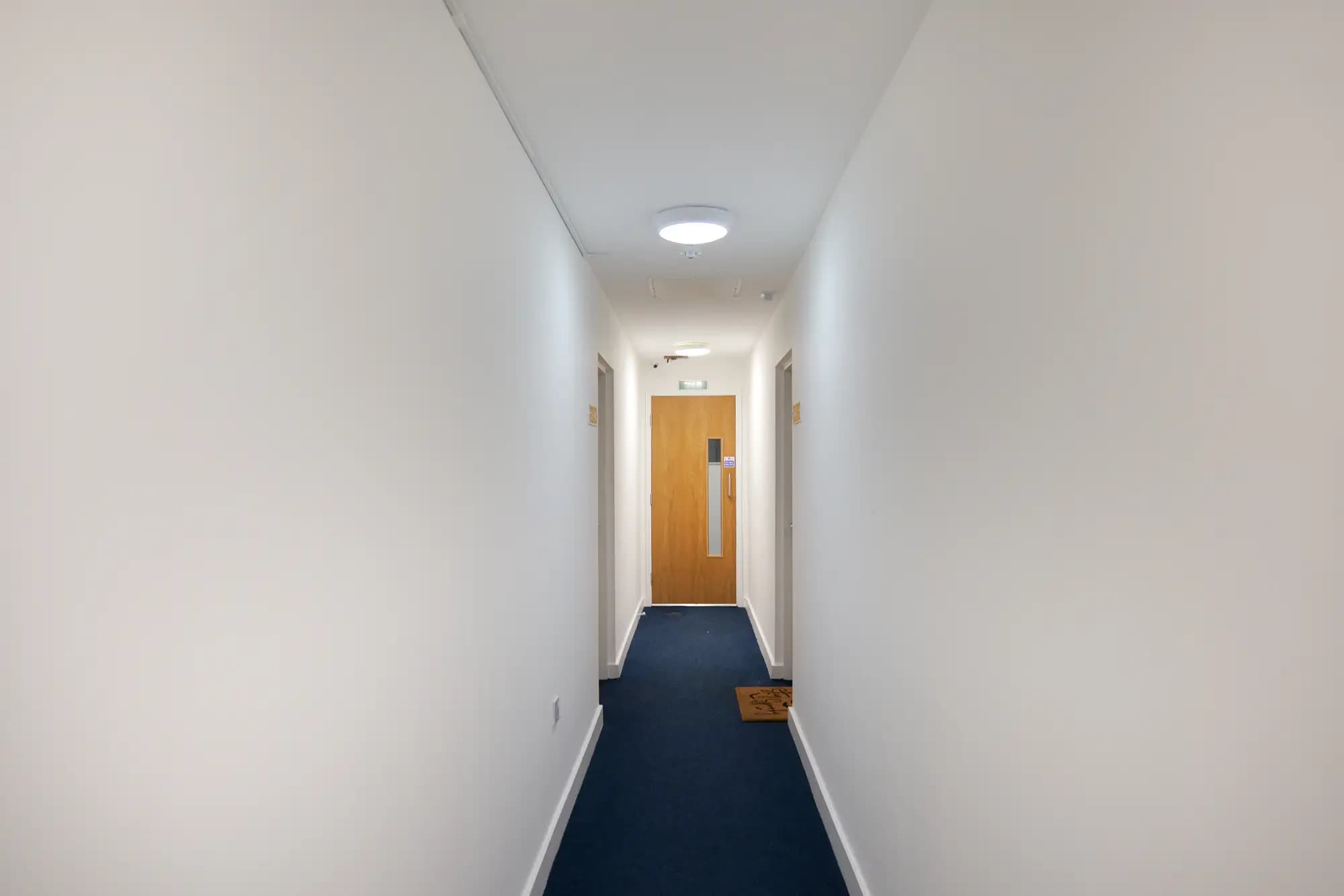 property photo 8 of 10