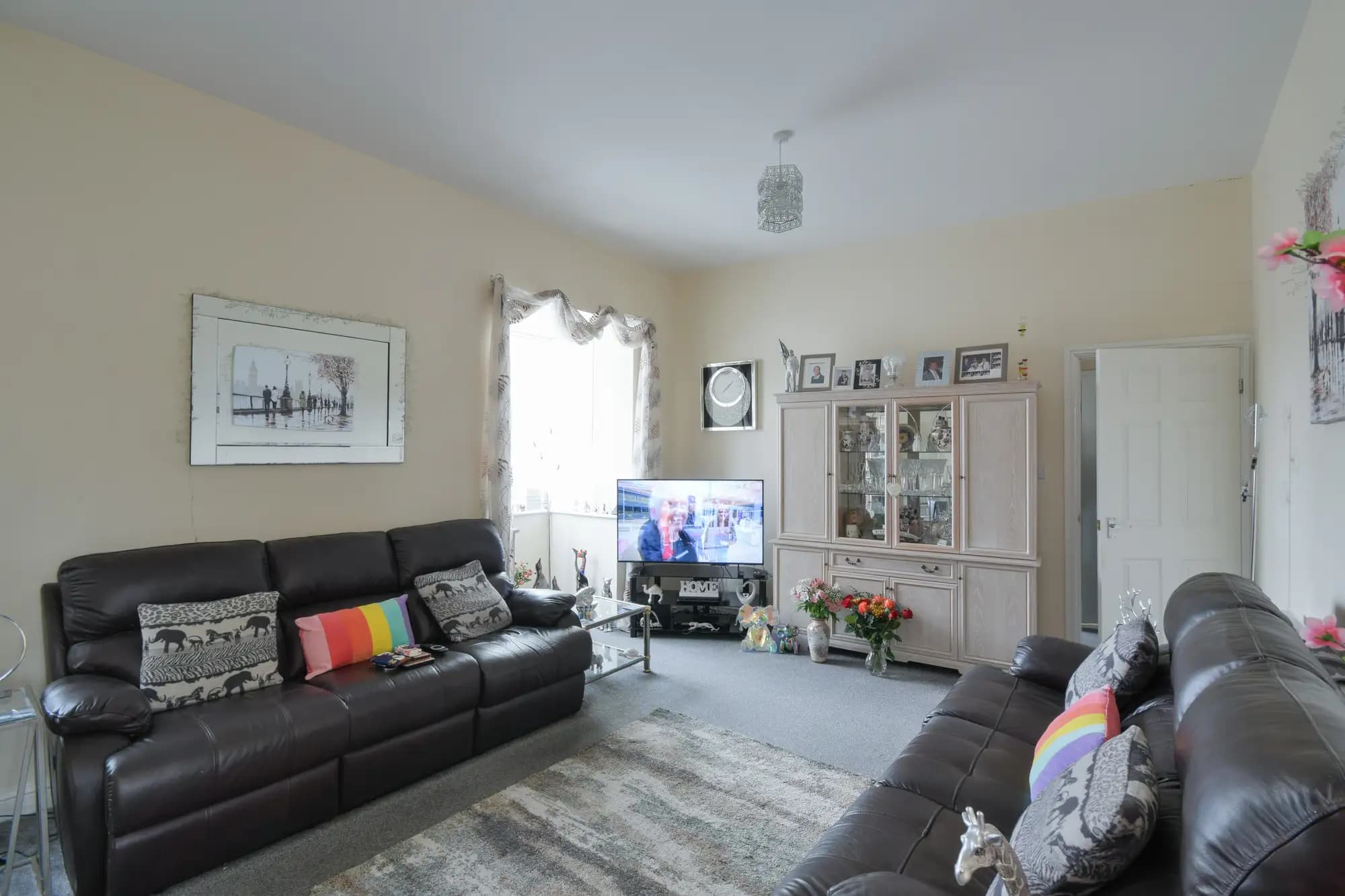 property photo 3 of 38