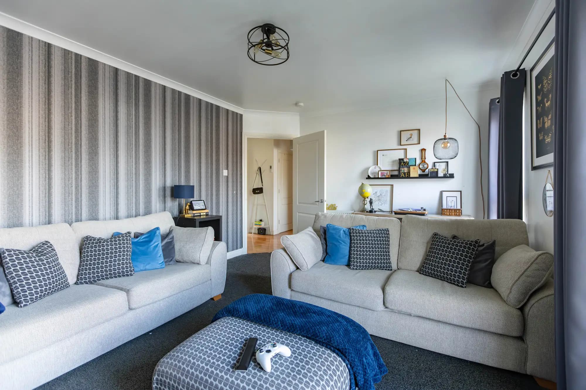 property photo 3 of 28