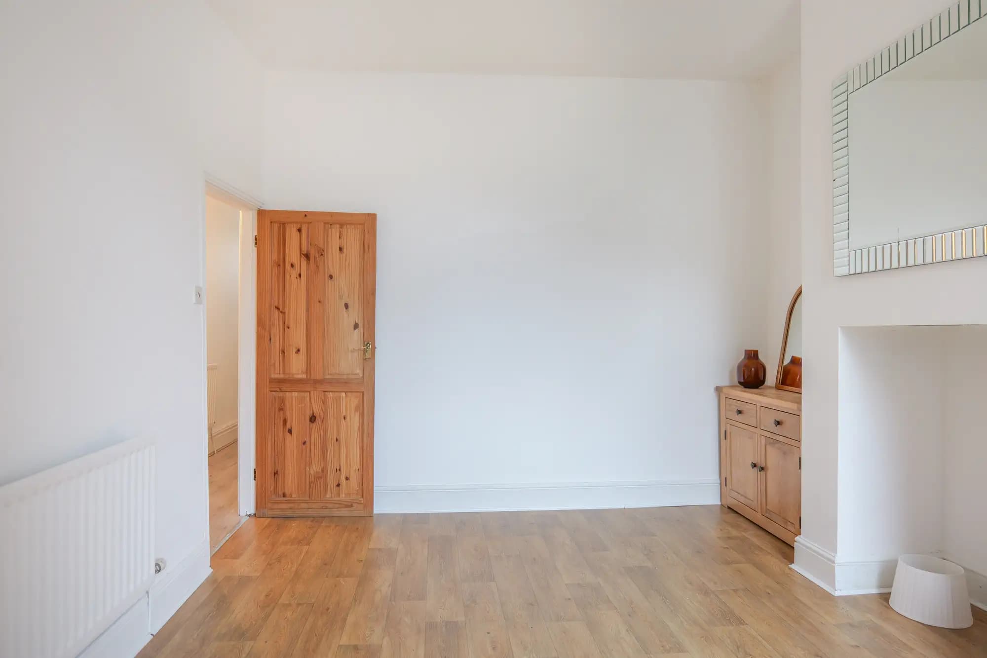 property photo 5 of 28