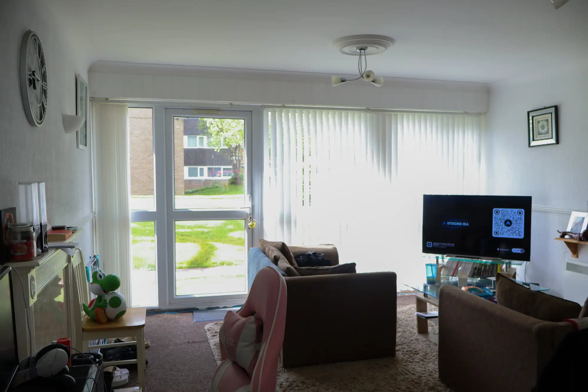 property photo 3 of 15