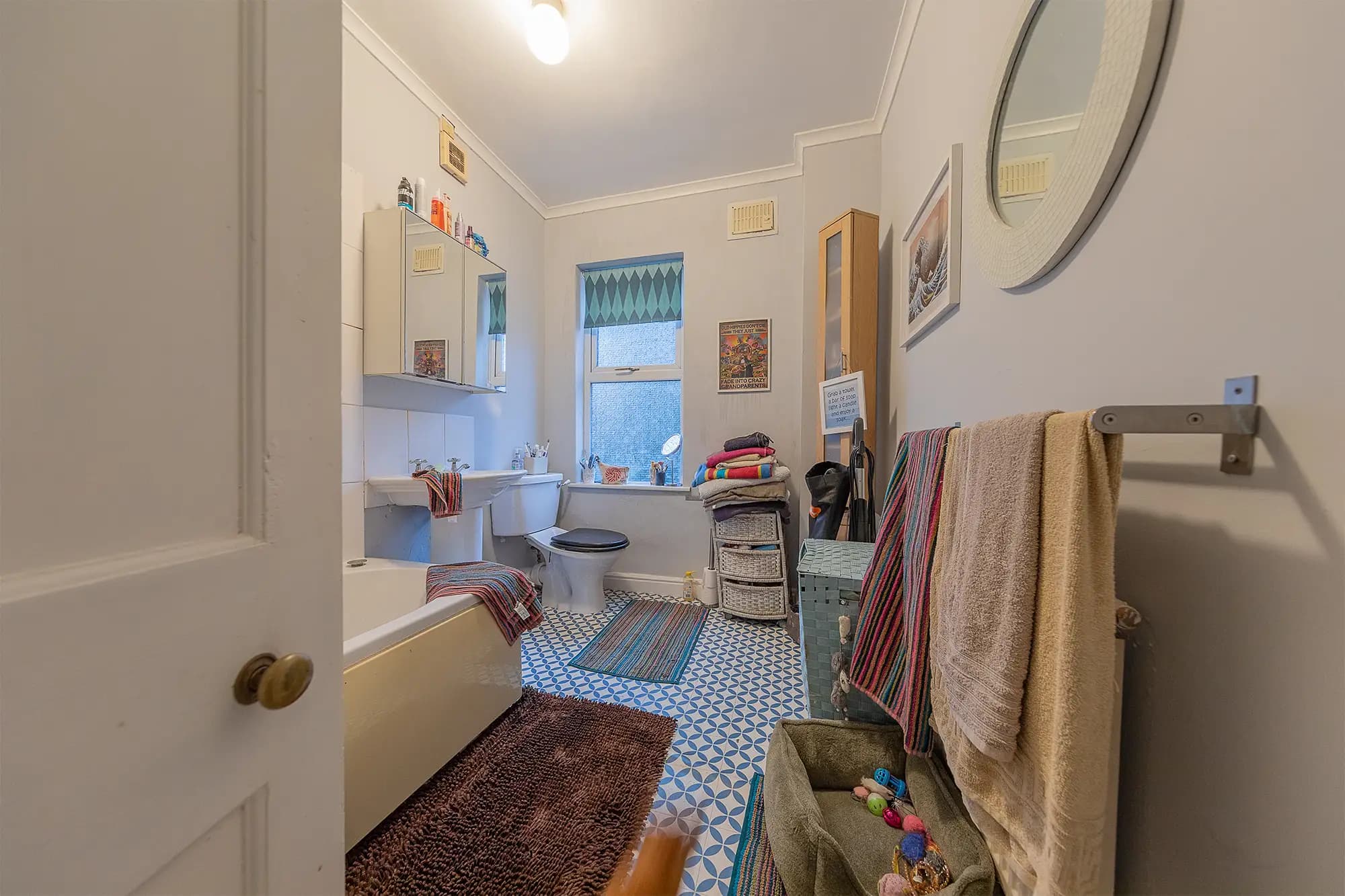 property photo 9 of 16