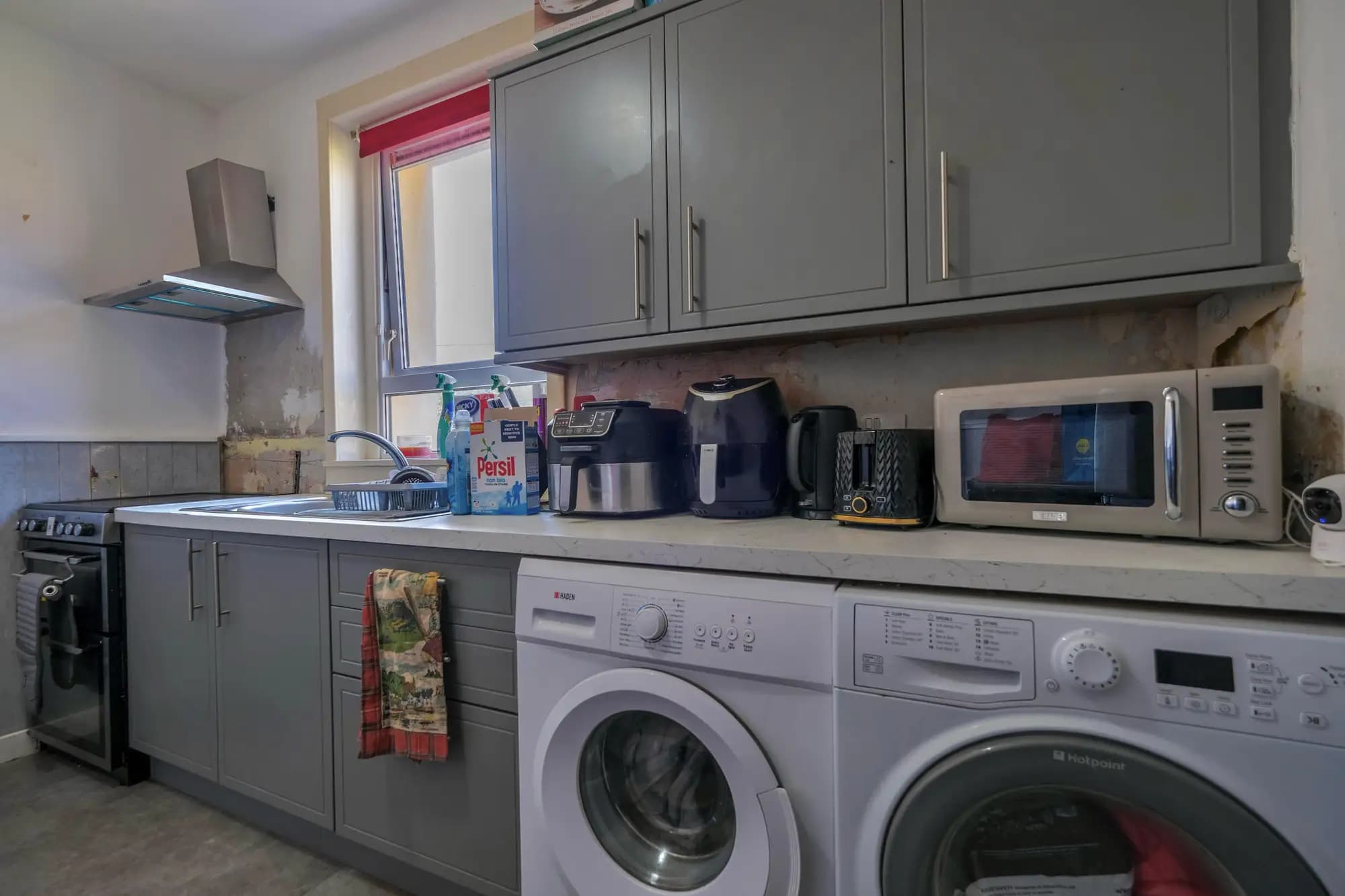 property photo 5 of 29