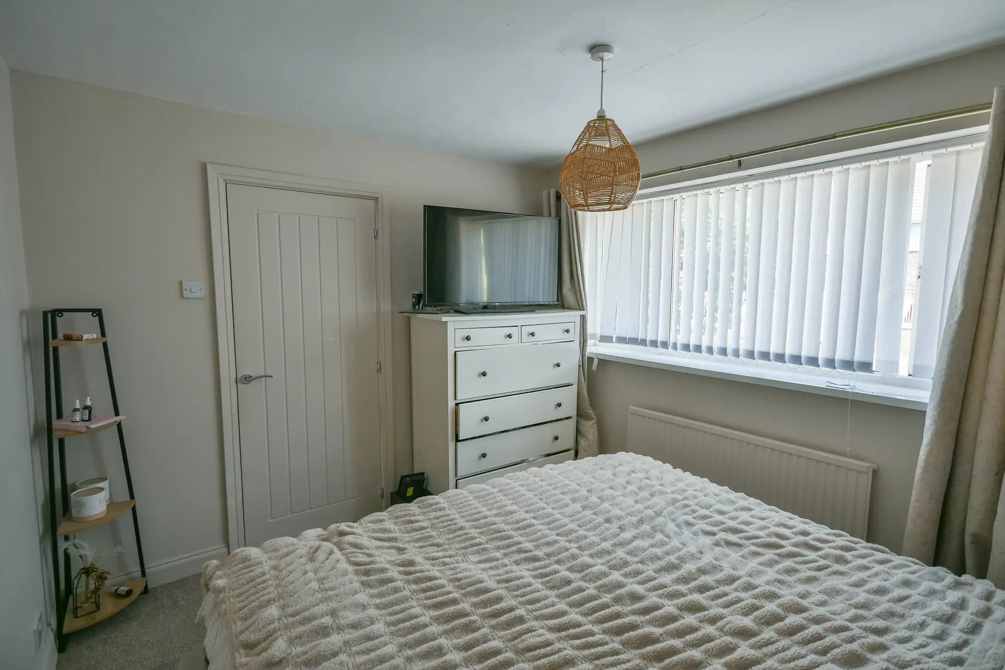 property photo 14 of 25