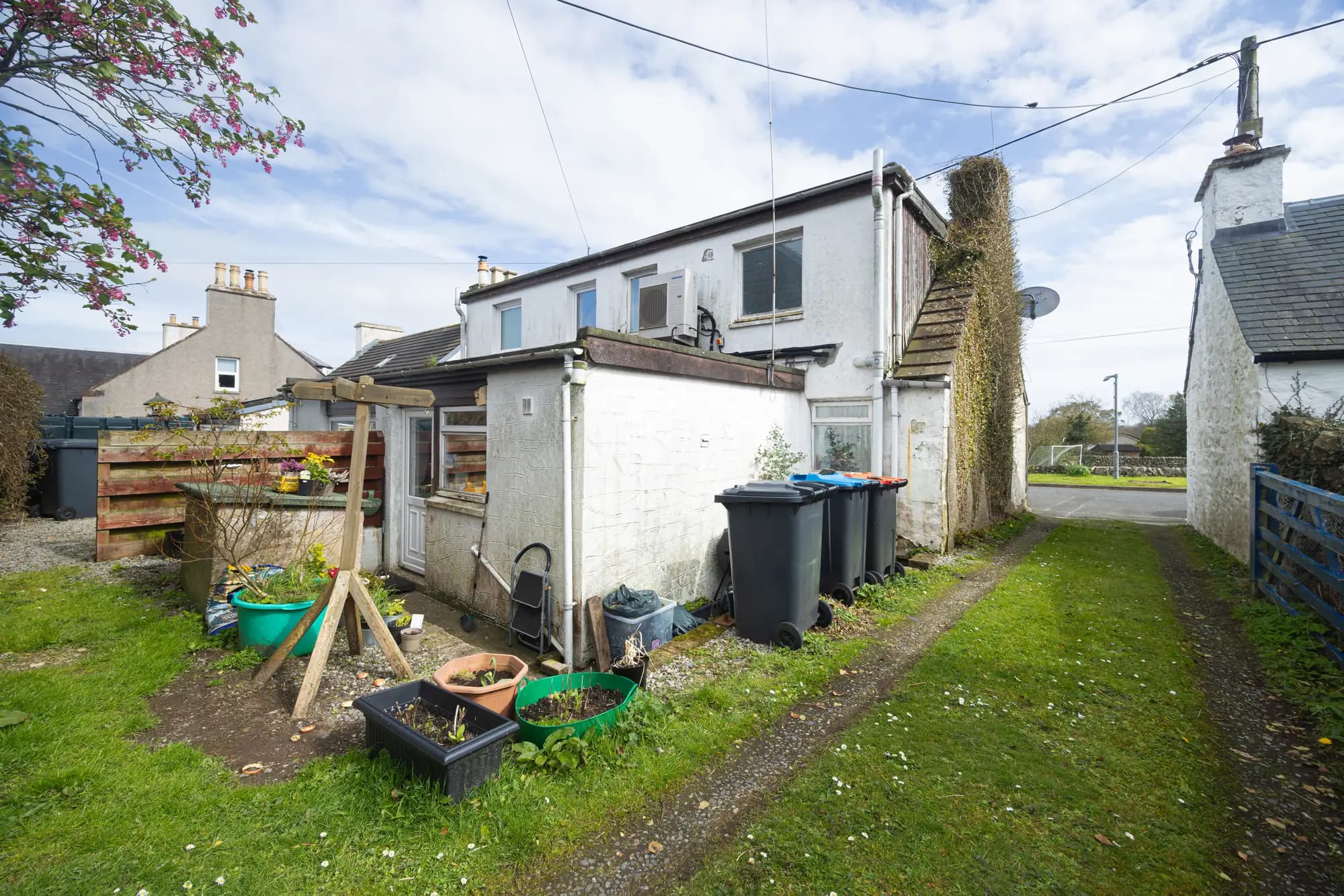 property photo 17 of 21