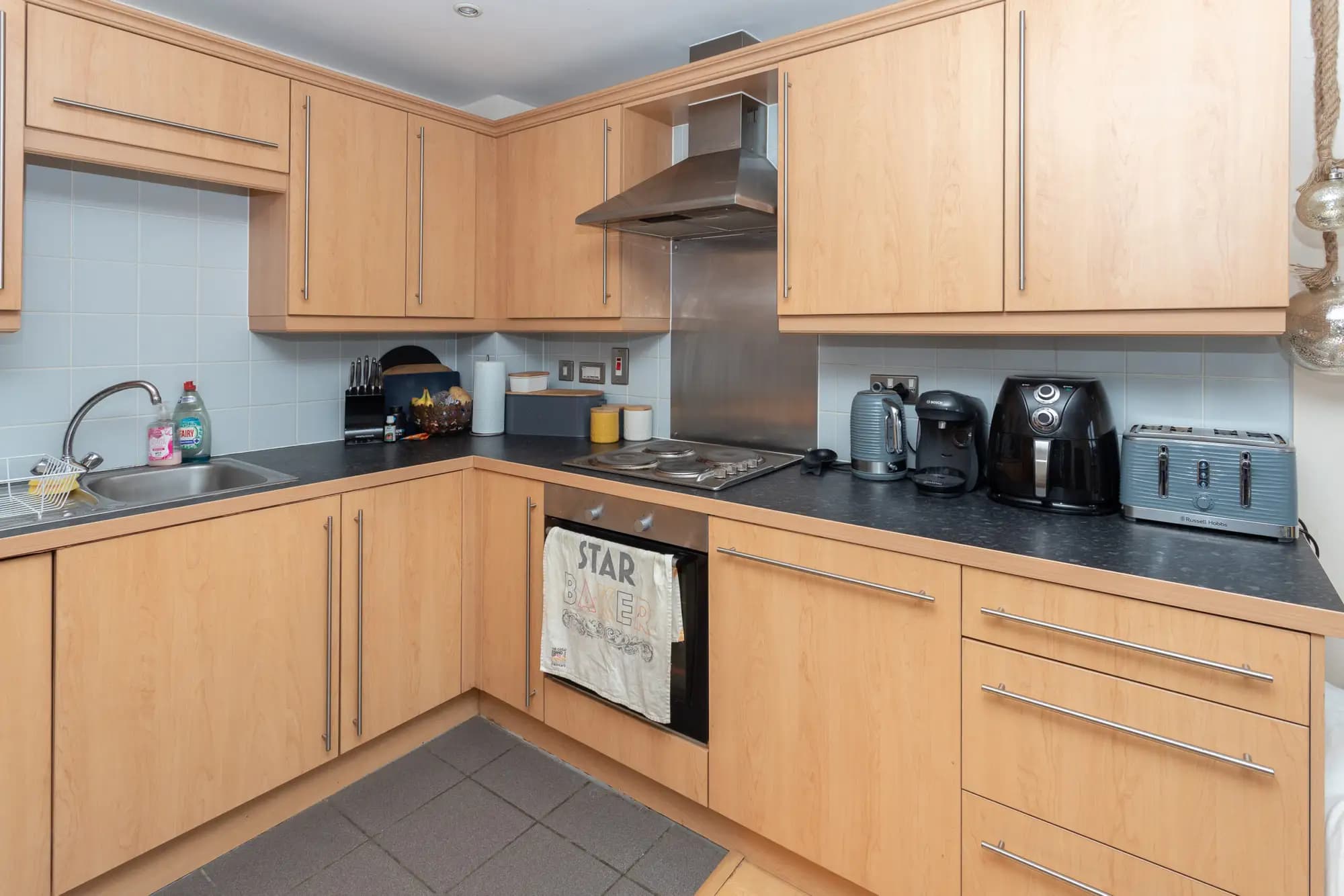 property photo 5 of 17
