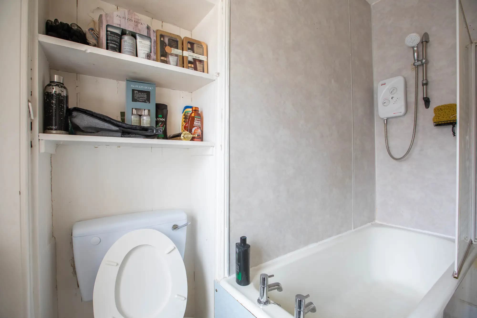 property photo 9 of 16