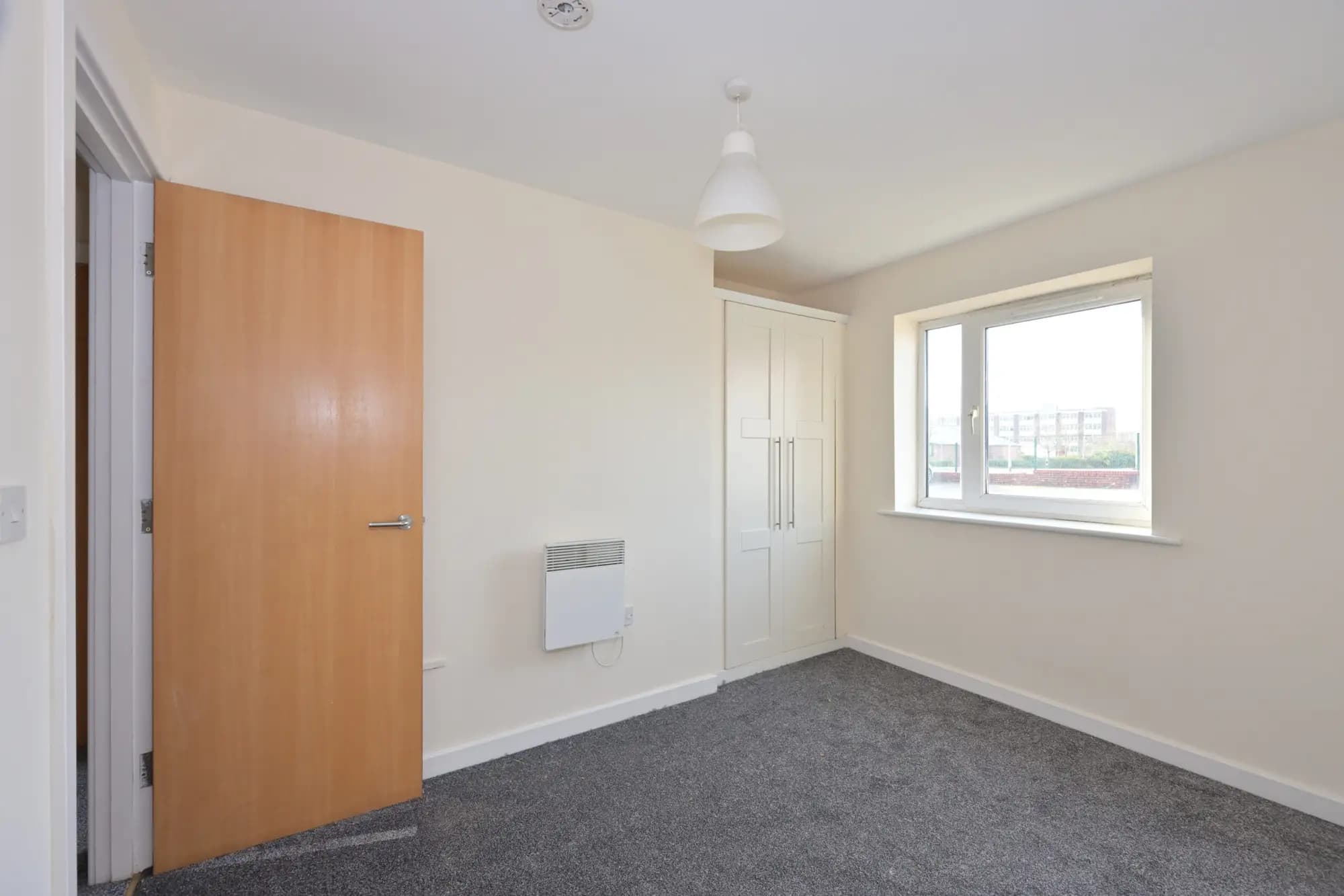 property photo 12 of 17