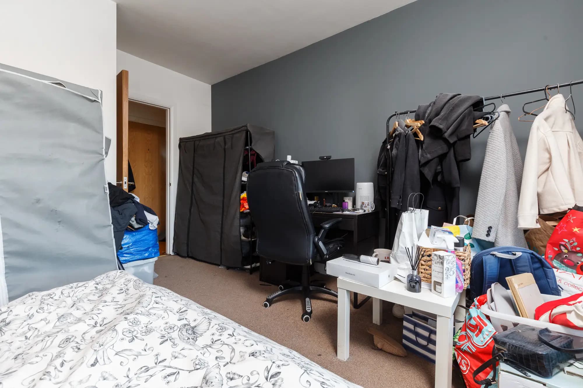 property photo 10 of 12