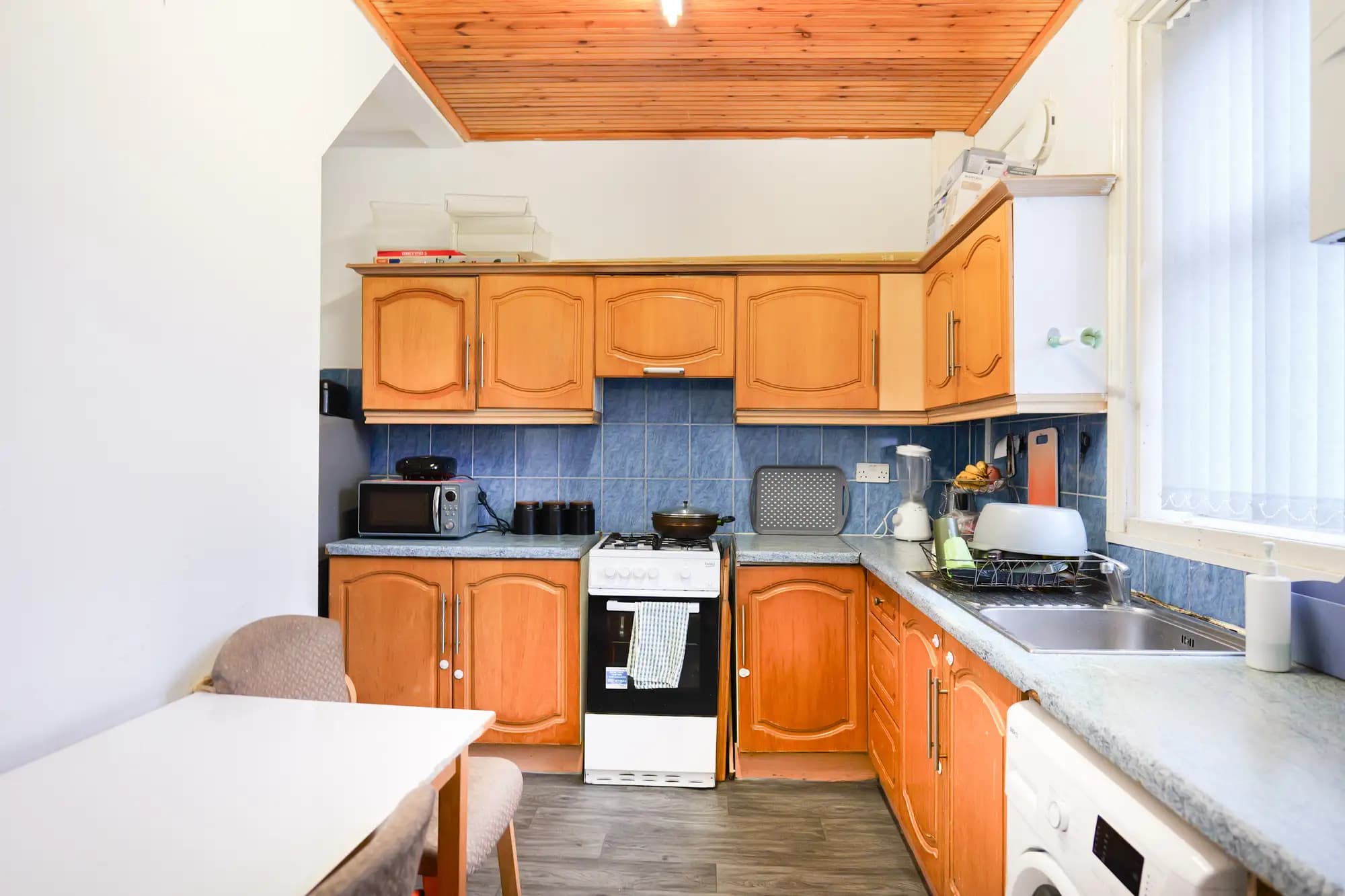 property photo 8 of 19