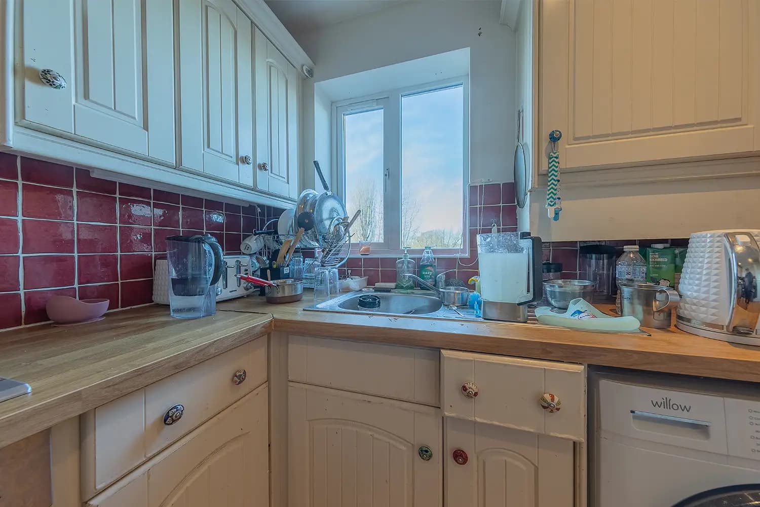 property photo 6 of 17