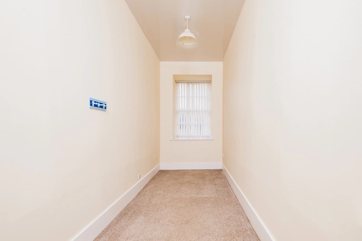 property photo 14 of 22