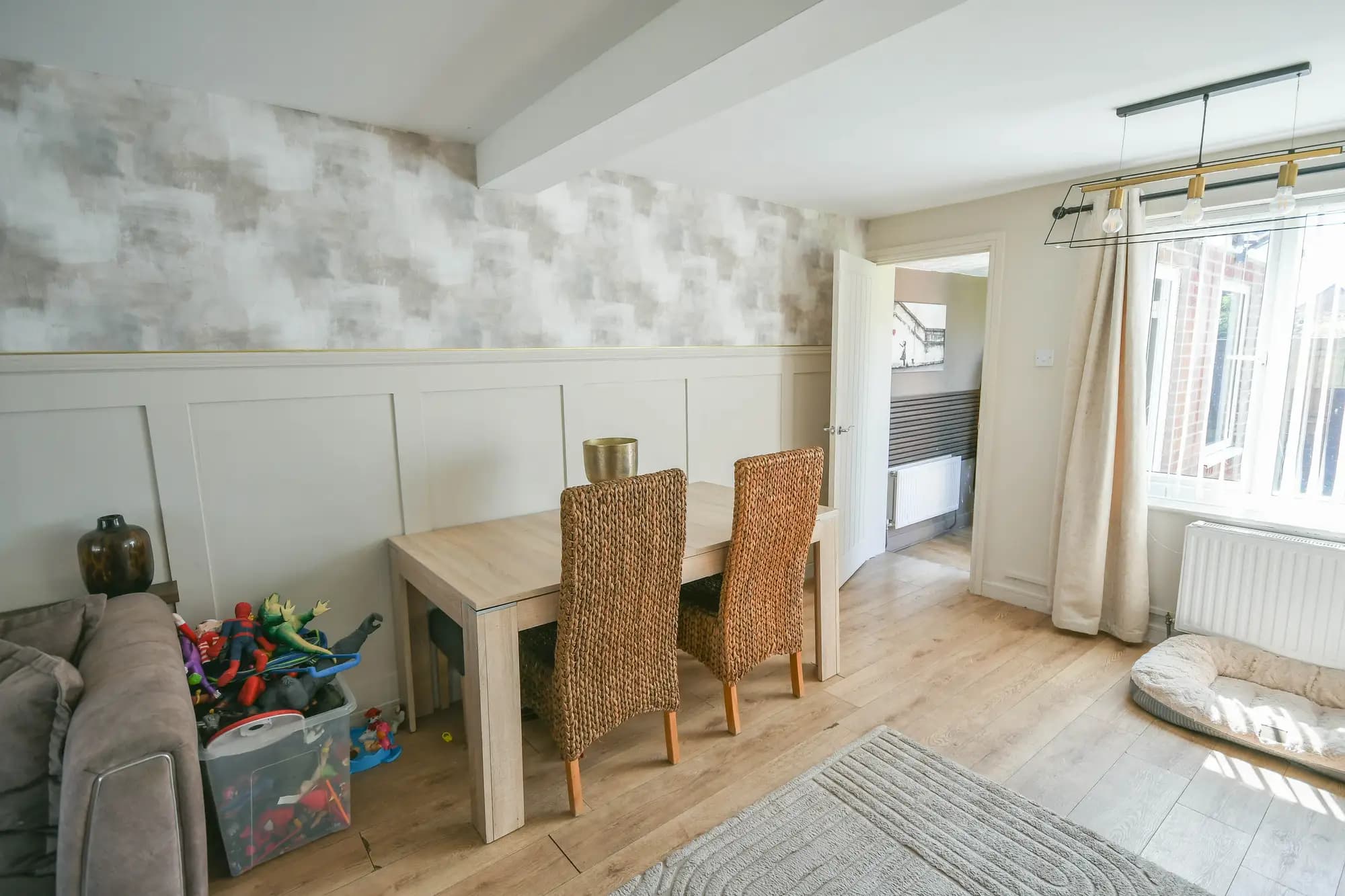 property photo 4 of 25