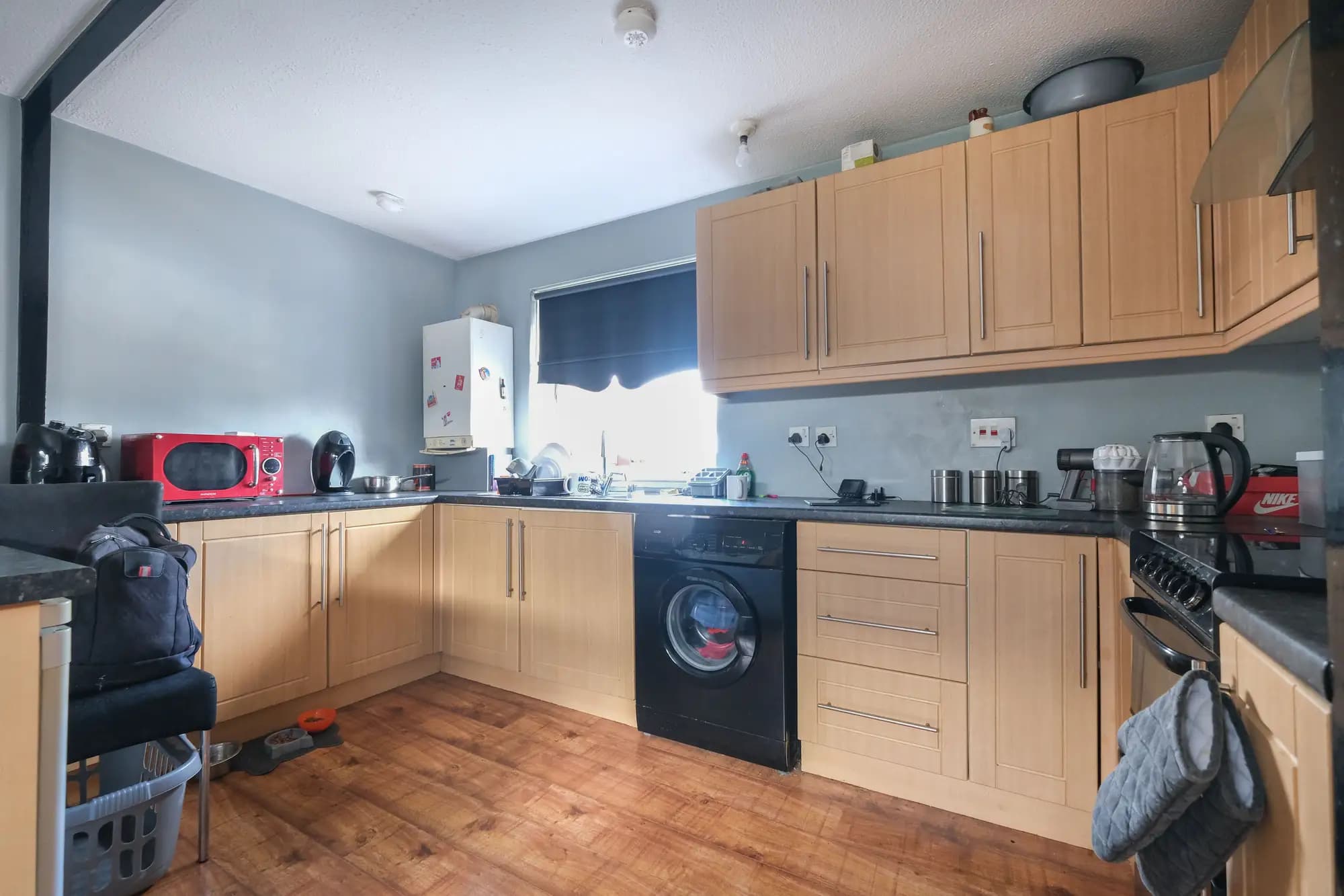 property photo 7 of 16