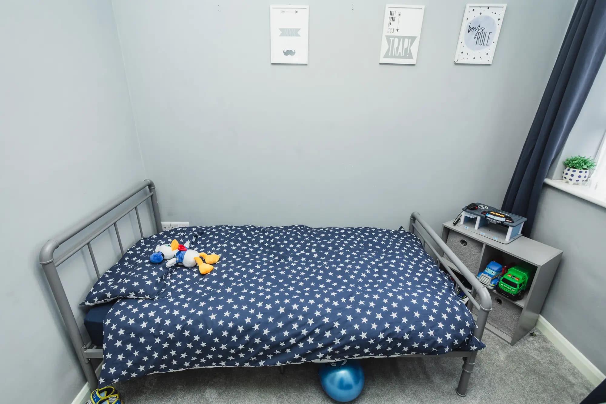 property photo 19 of 30