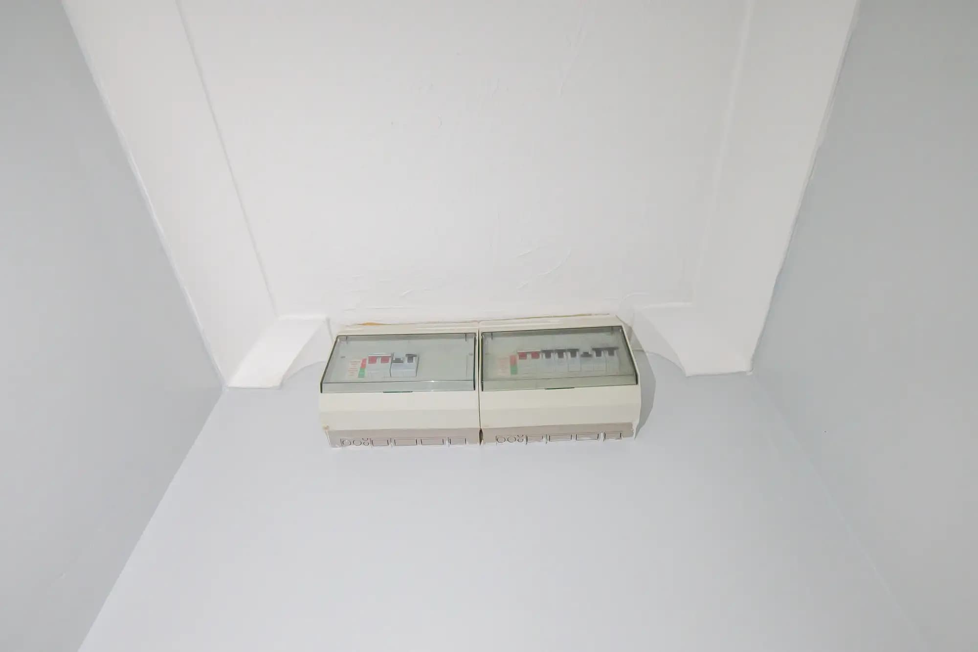 property photo 10 of 23