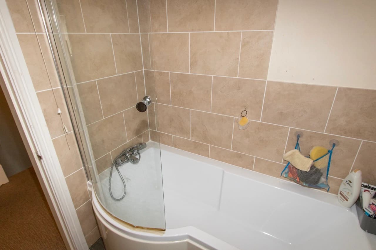 property photo 10 of 24