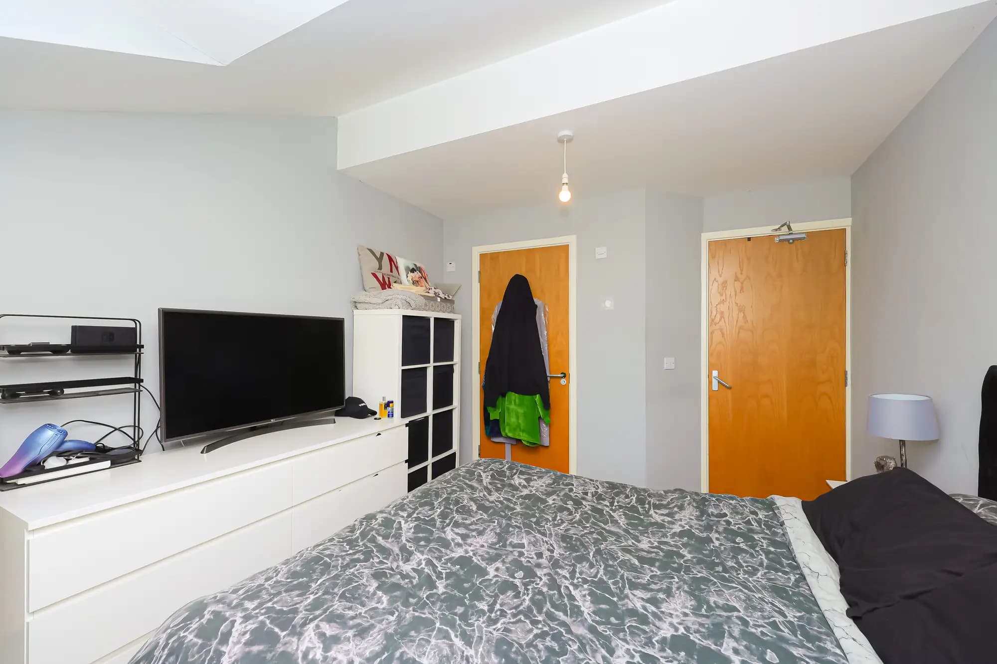 property photo 15 of 25