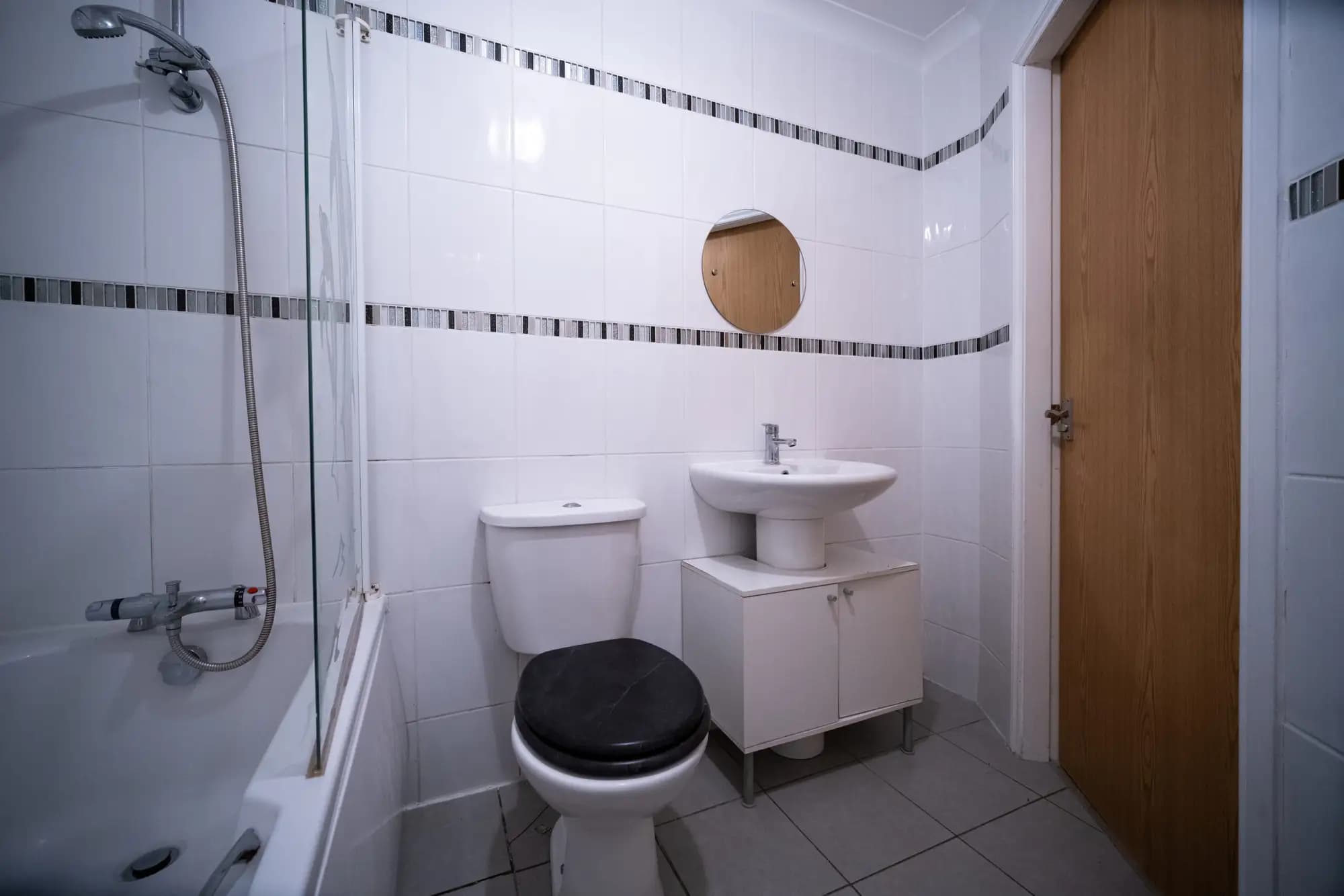 property photo 10 of 16