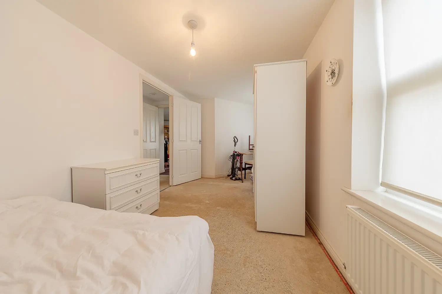 property photo 10 of 19