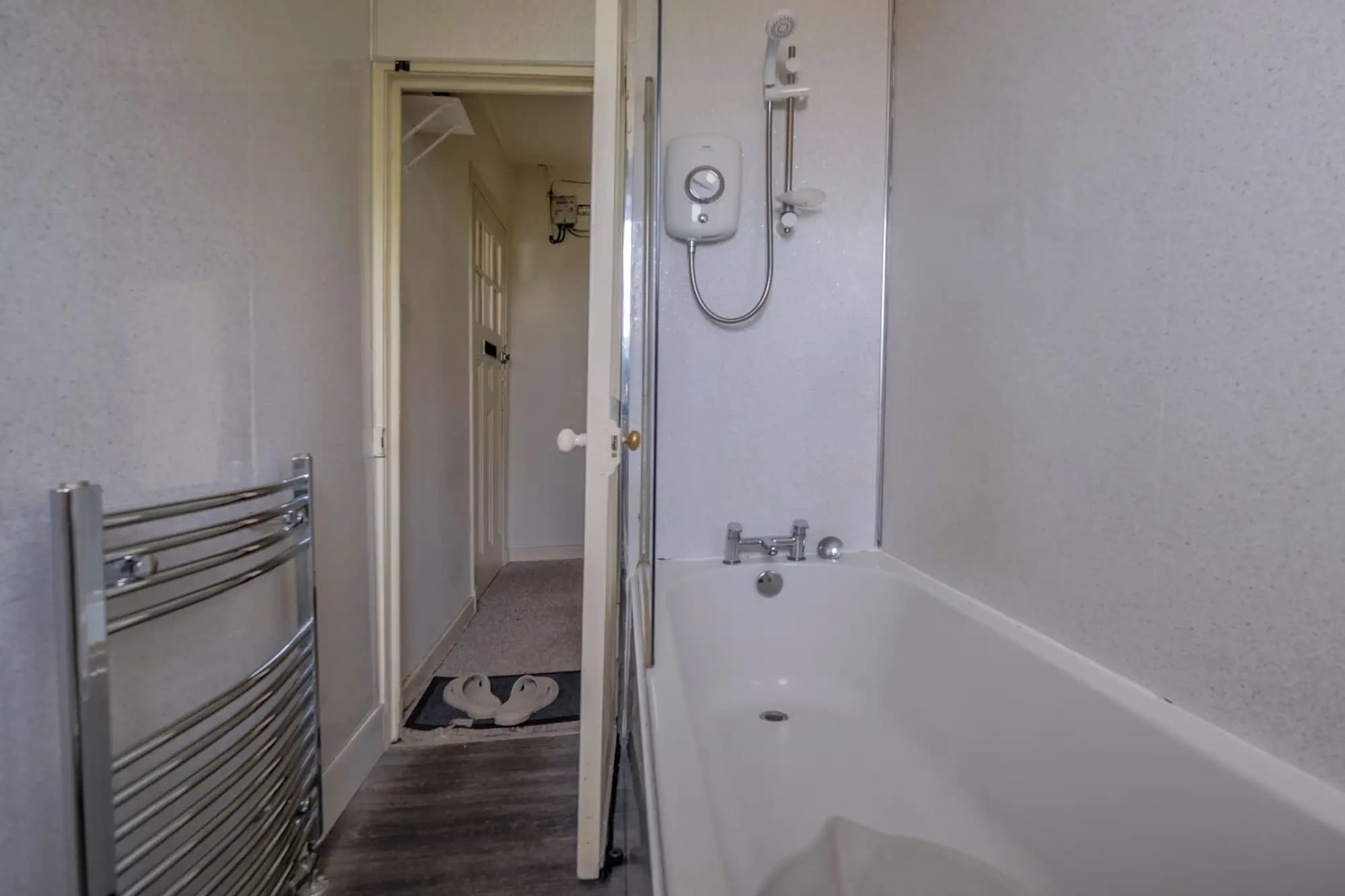 property photo 10 of 31