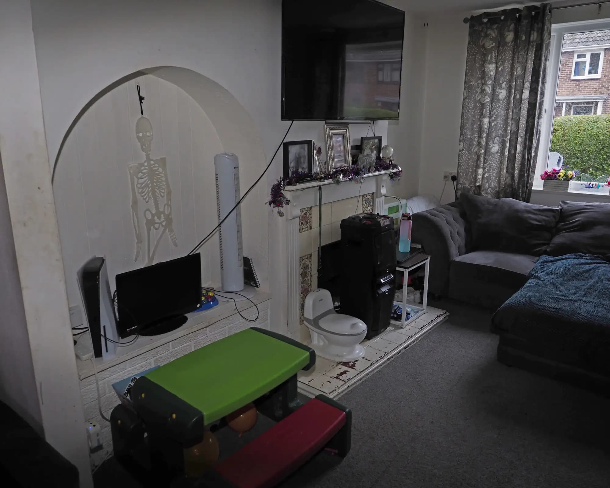 property photo 4 of 23