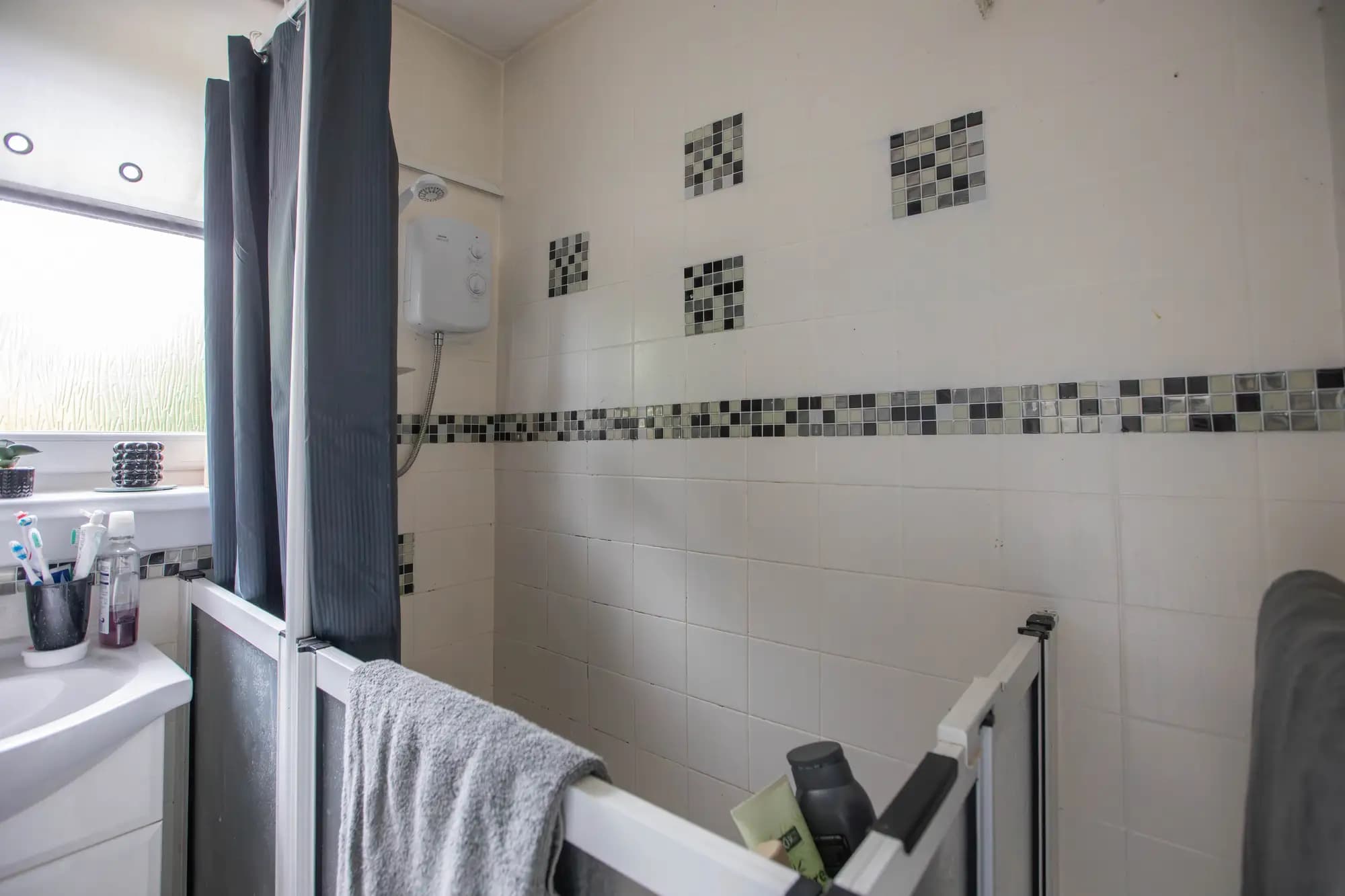 property photo 13 of 33