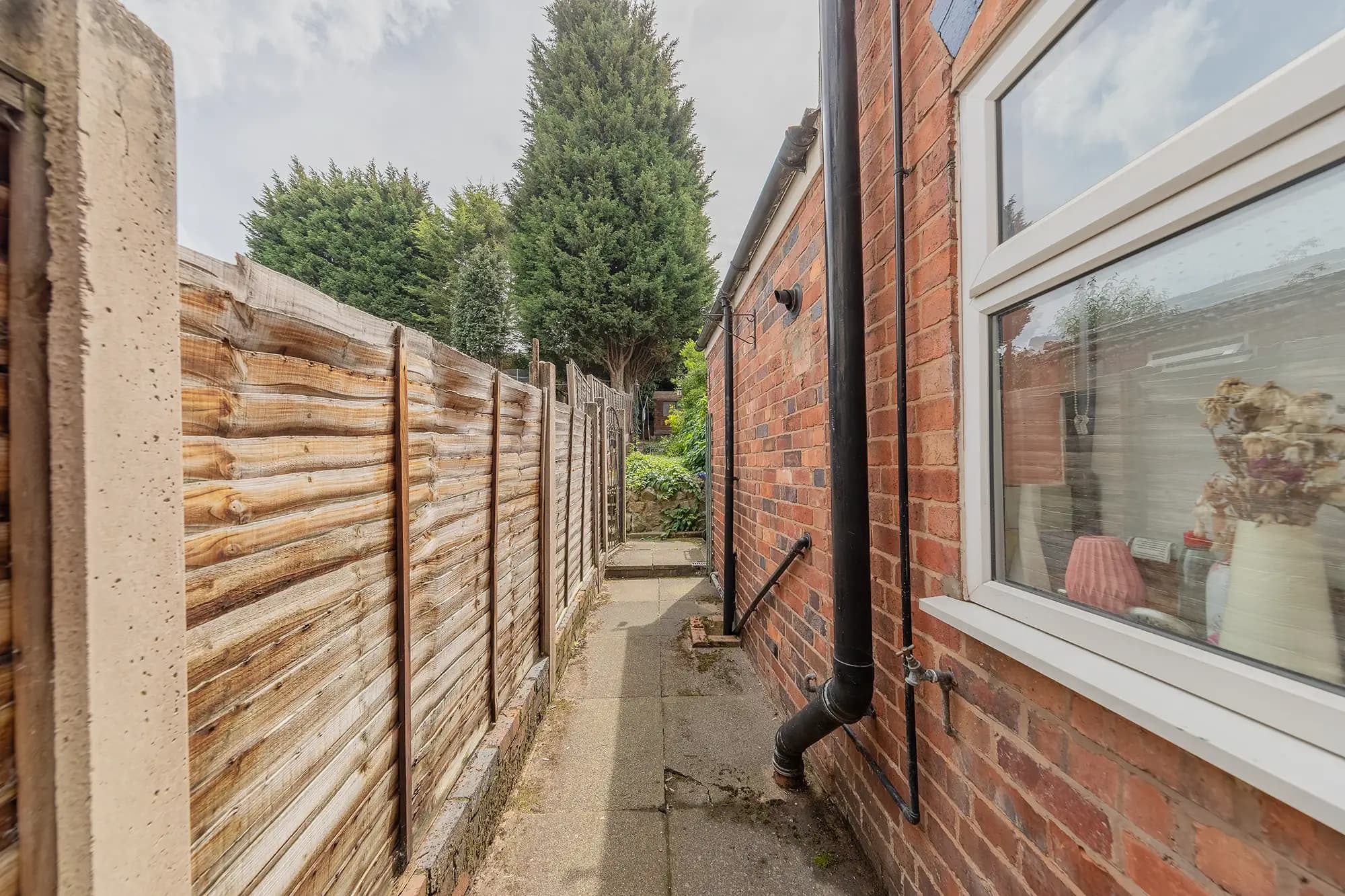 property photo 25 of 27