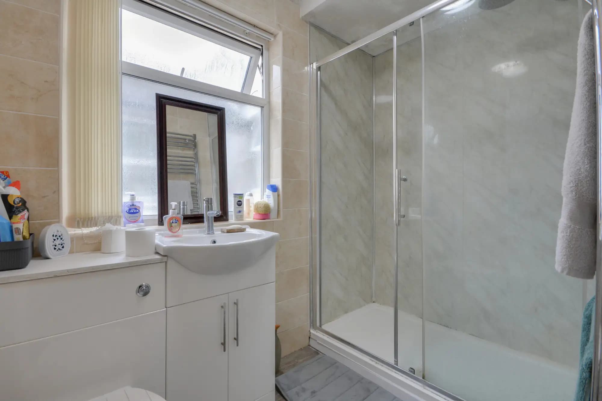 property photo 10 of 18