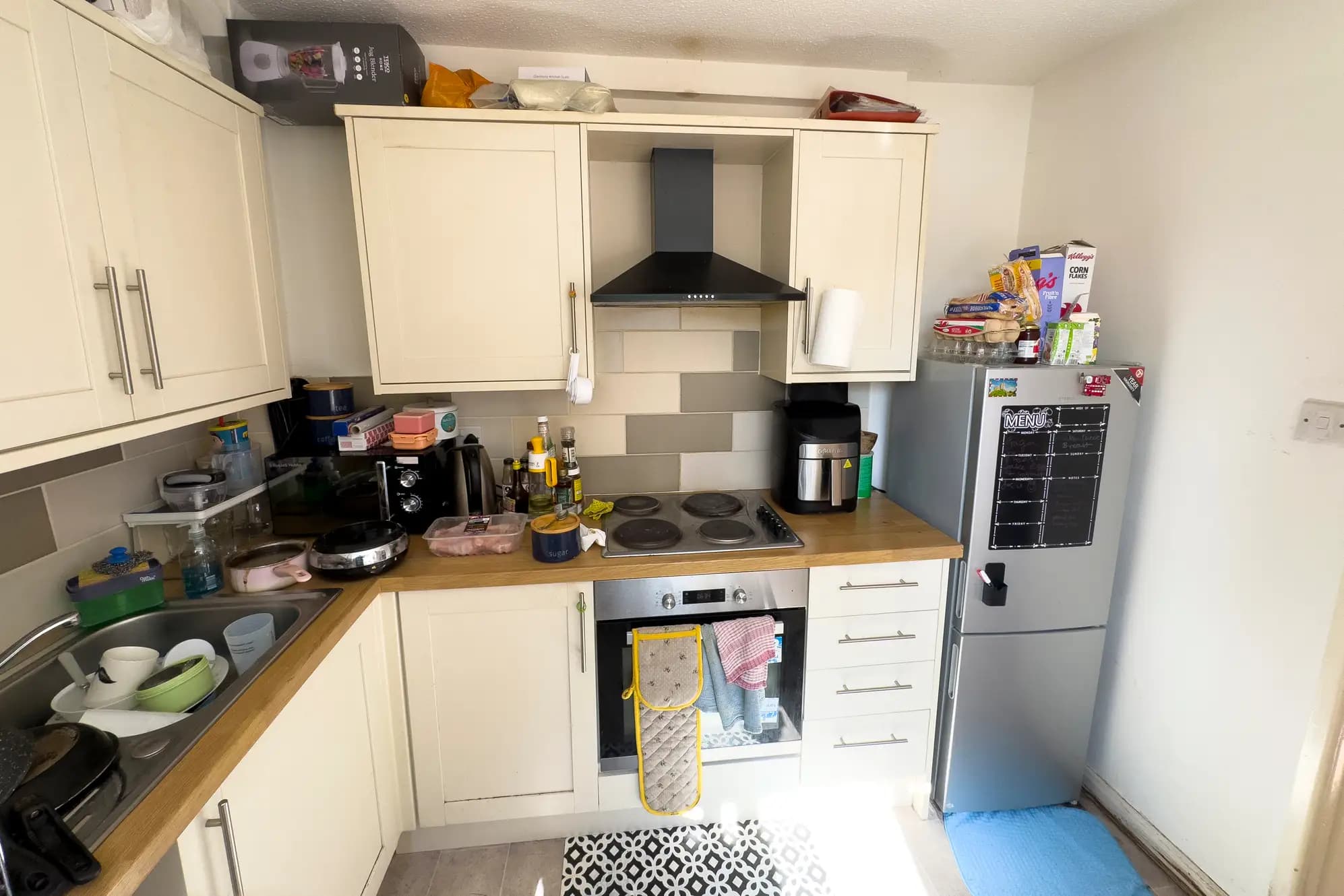 property photo 5 of 19