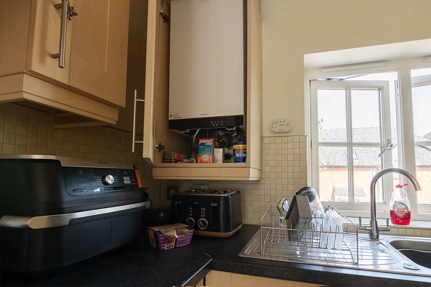 property photo 6 of 14