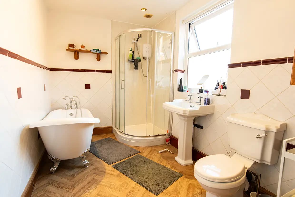 property photo 12 of 21