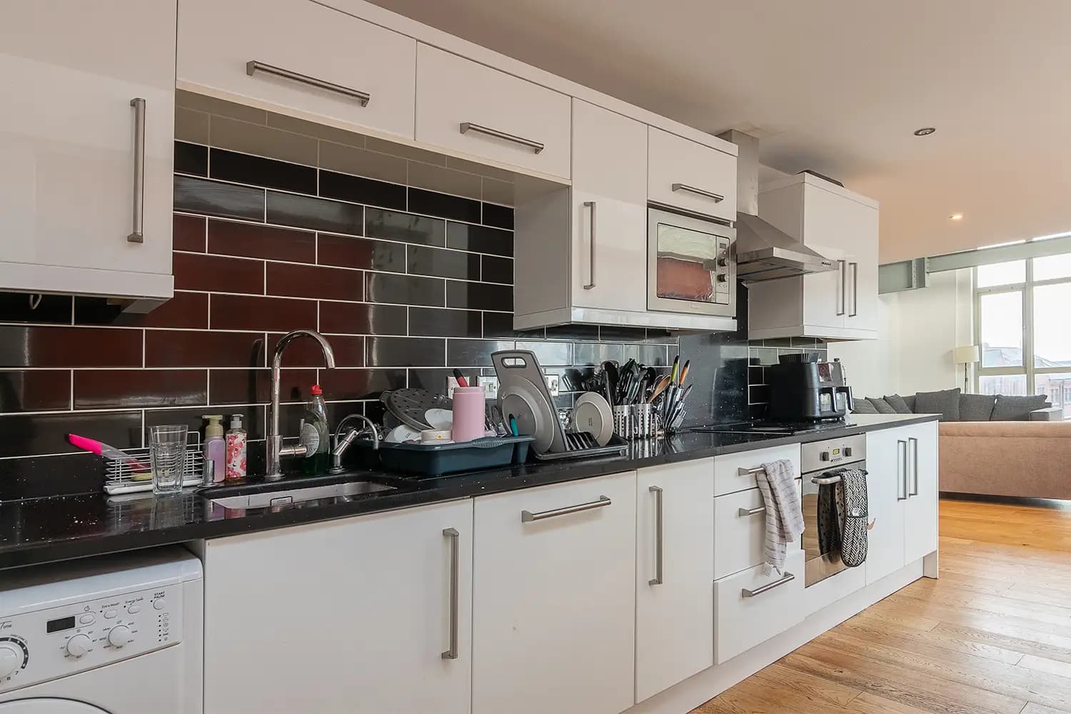 property photo 9 of 33