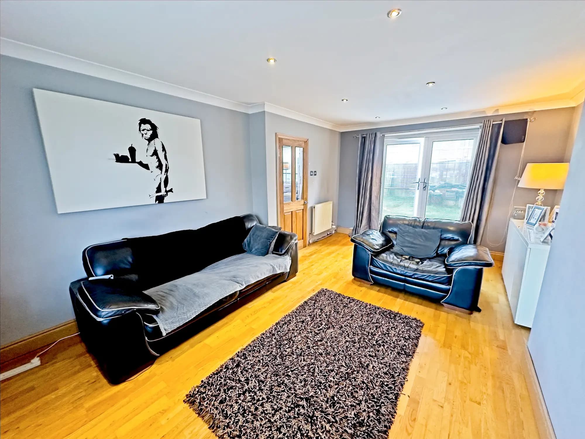 property photo 4 of 37