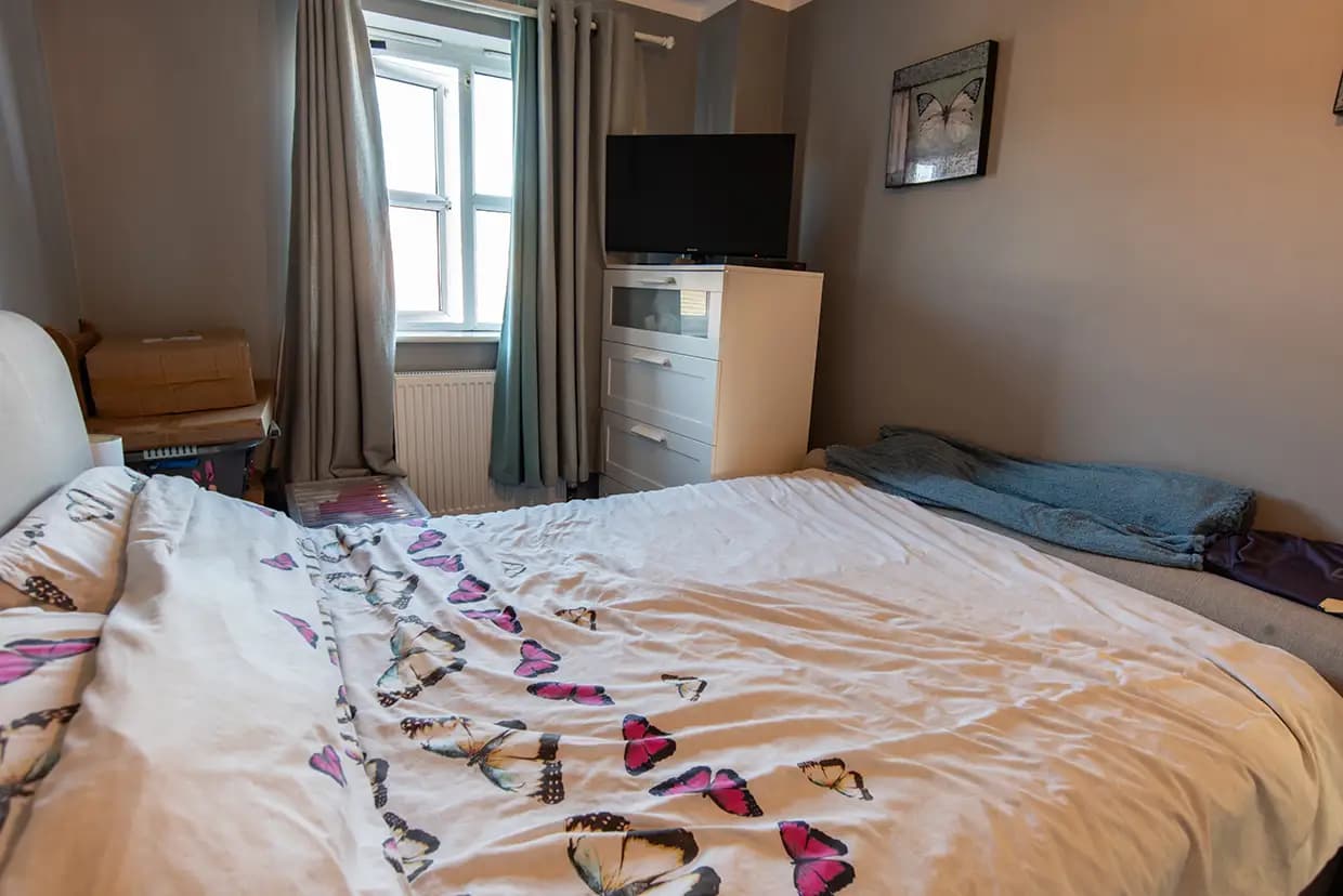 property photo 10 of 16