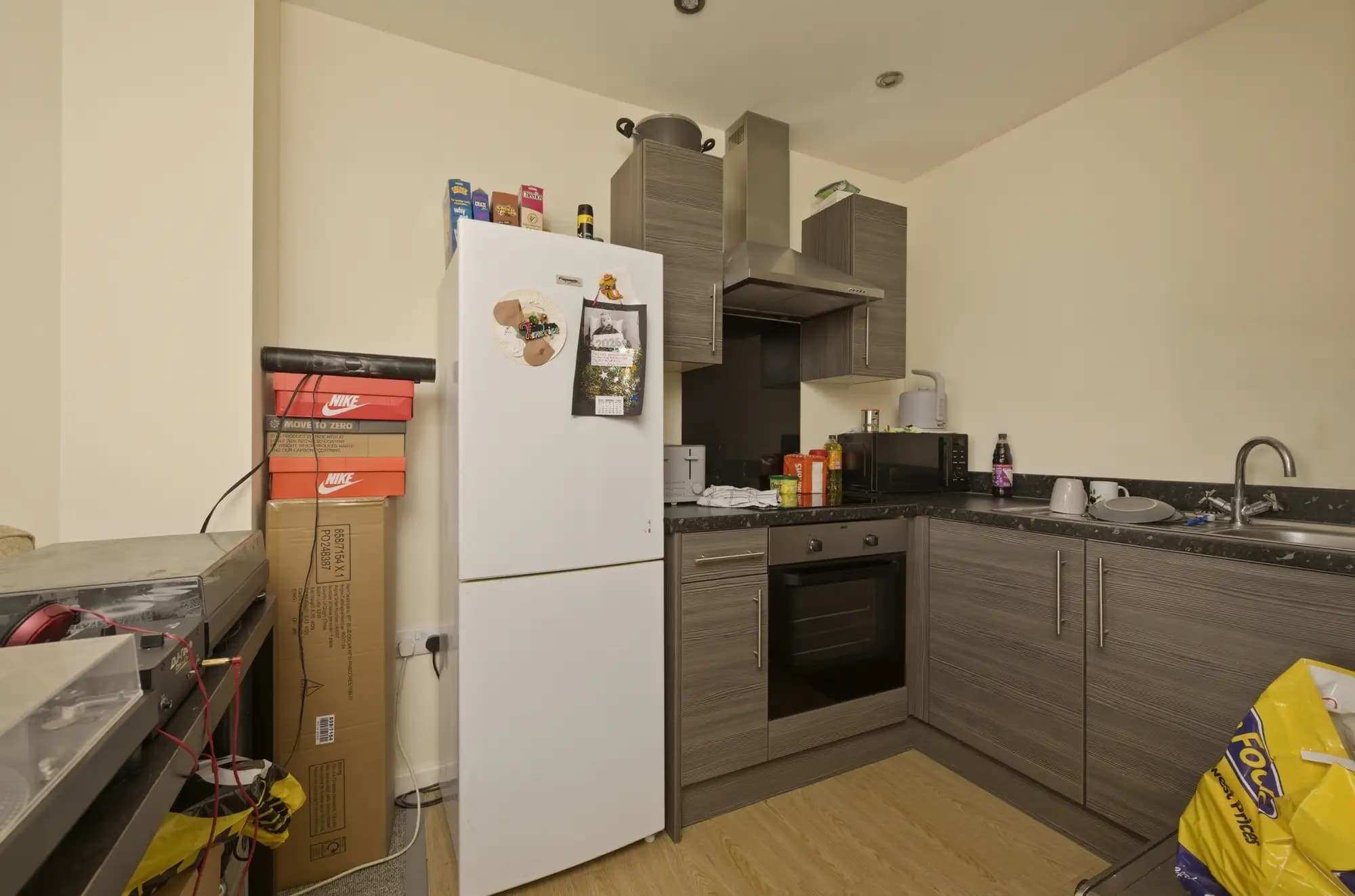 property photo 6 of 14