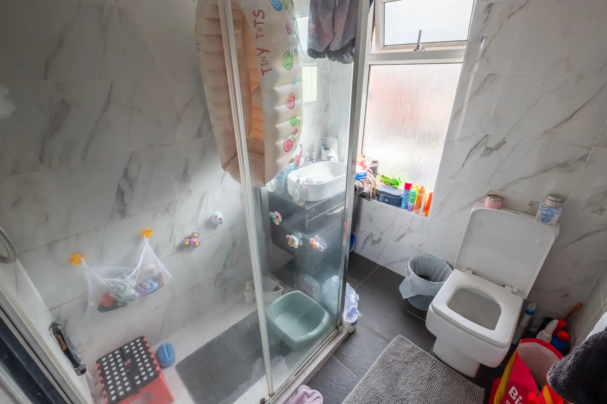 property photo 7 of 18