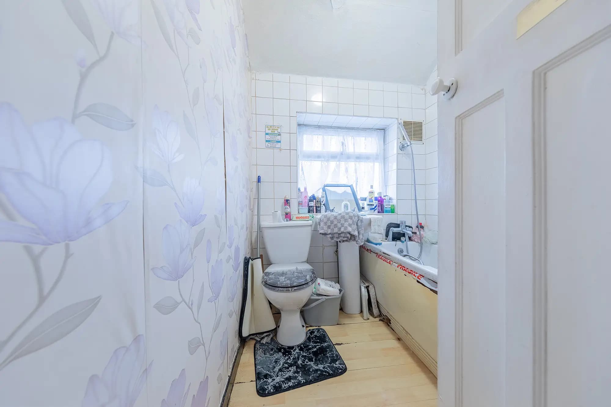 property photo 8 of 15