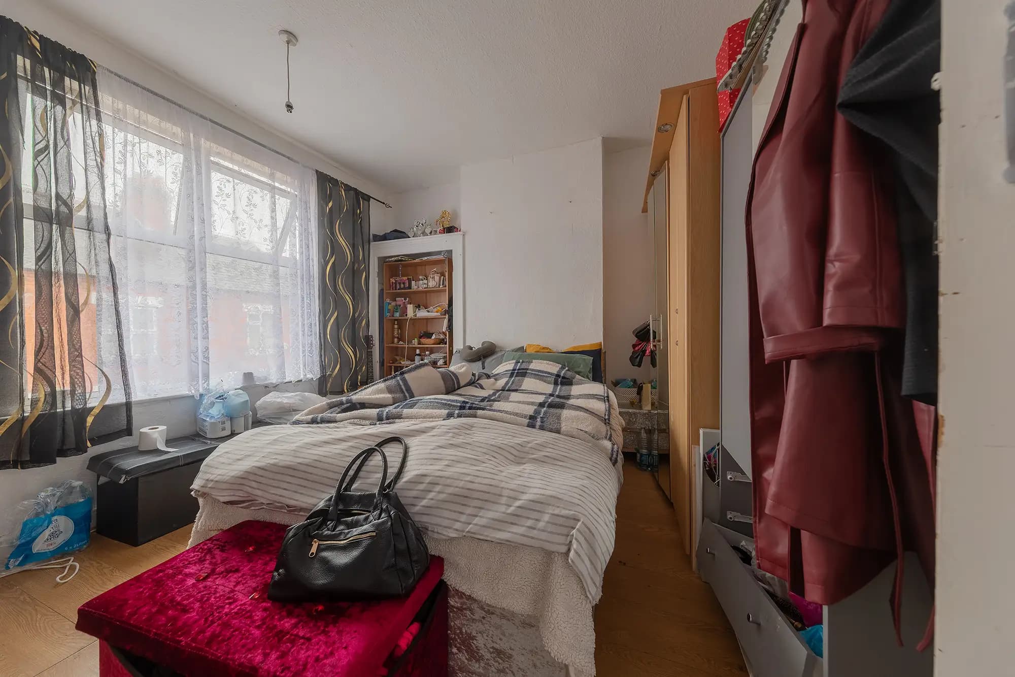 property photo 10 of 25