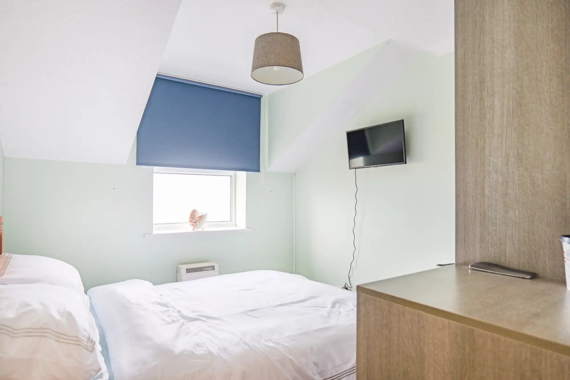 property photo 9 of 23