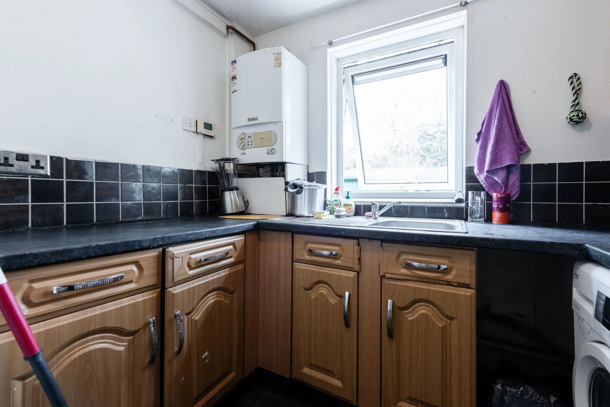 property photo 6 of 24
