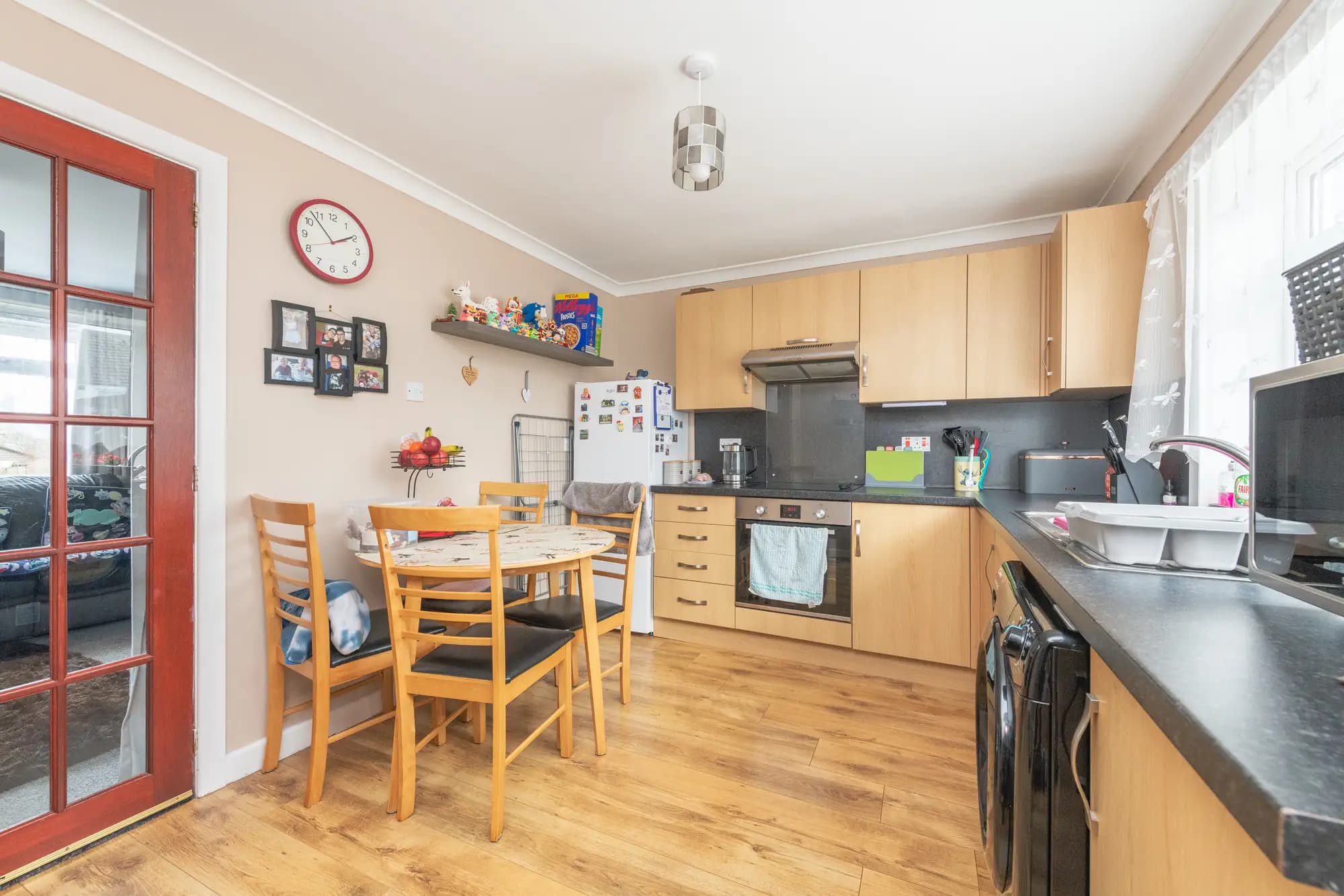 property photo 8 of 33