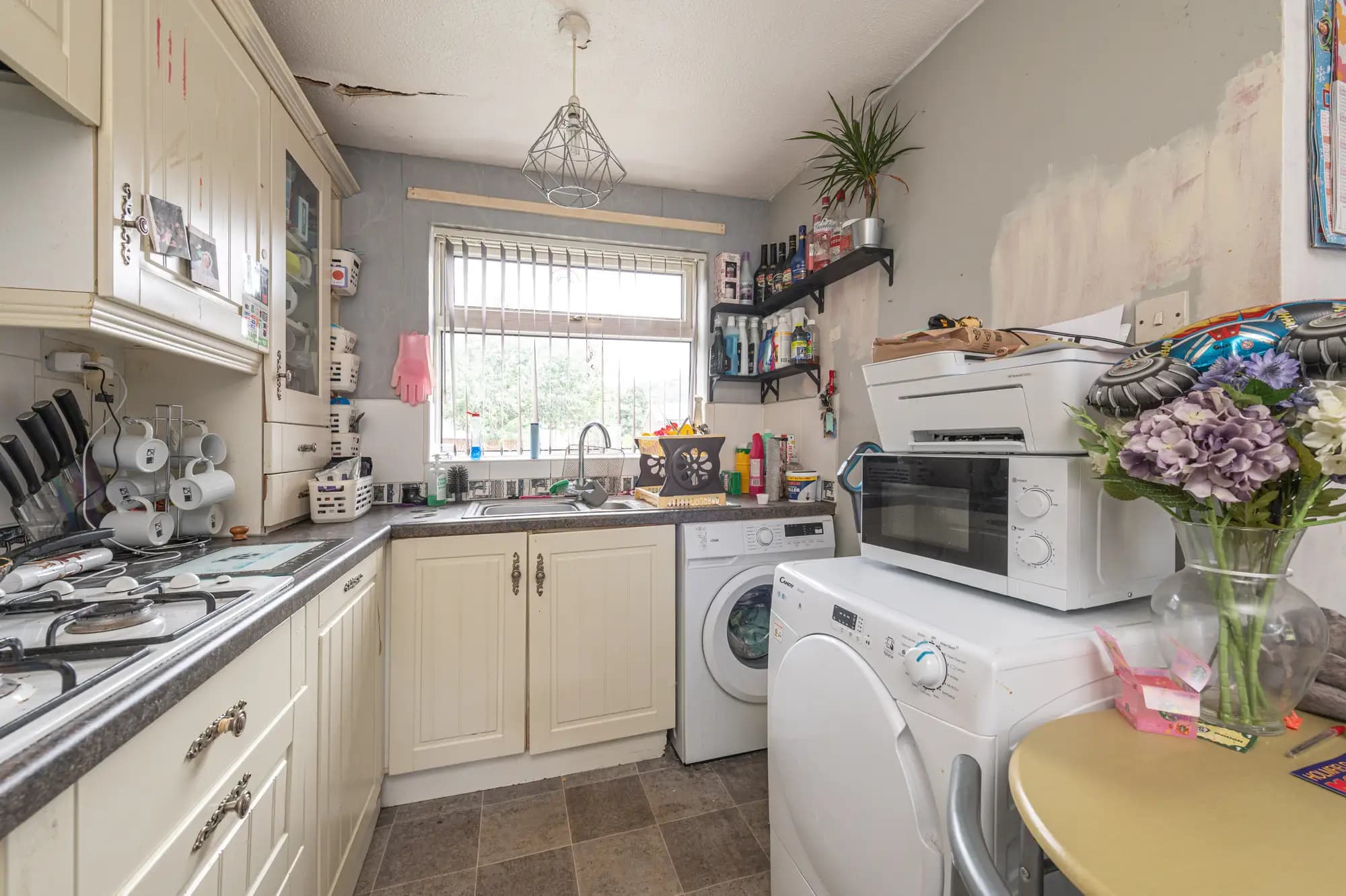property photo 5 of 13