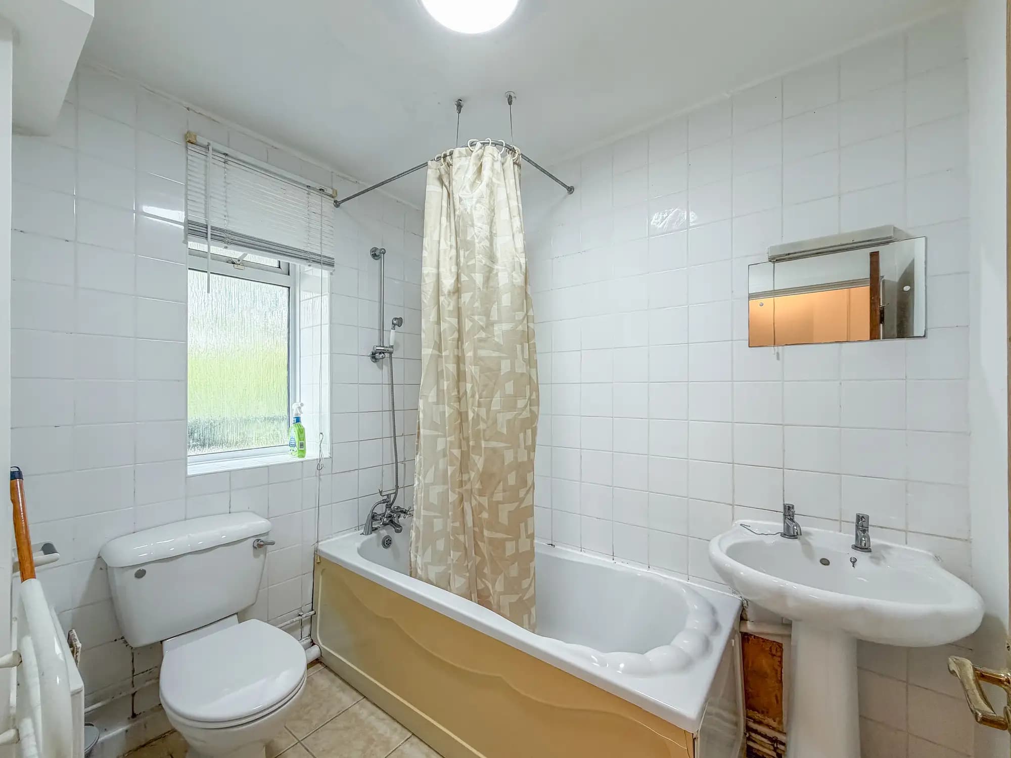 property photo 10 of 23