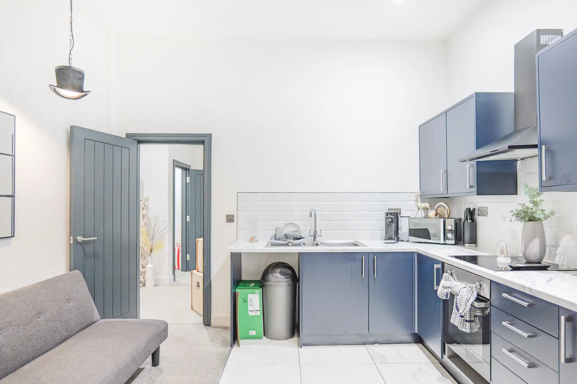 property photo 4 of 15