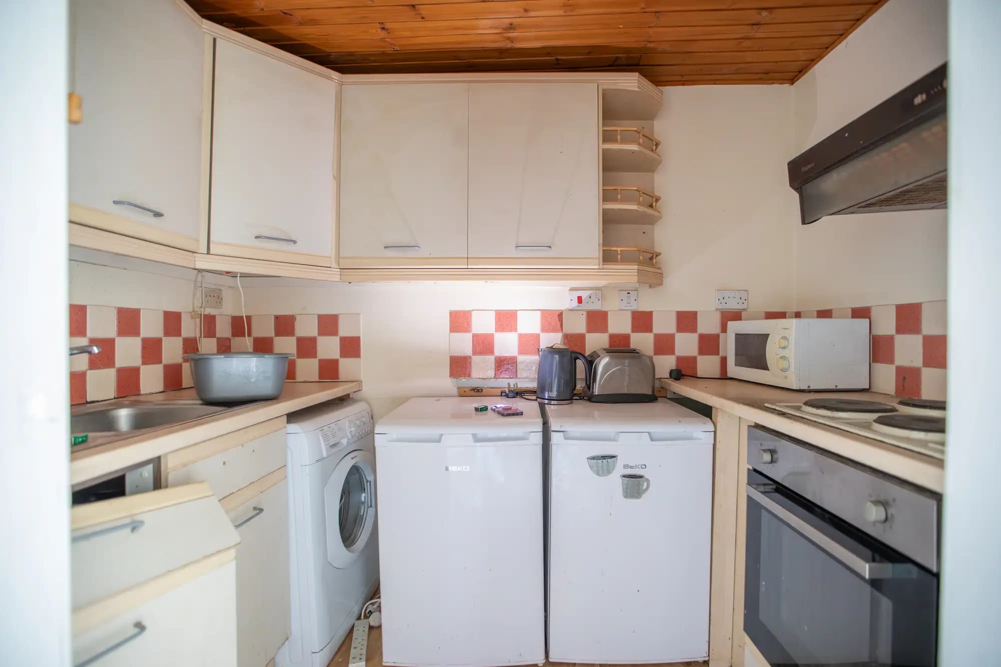 property photo 7 of 20