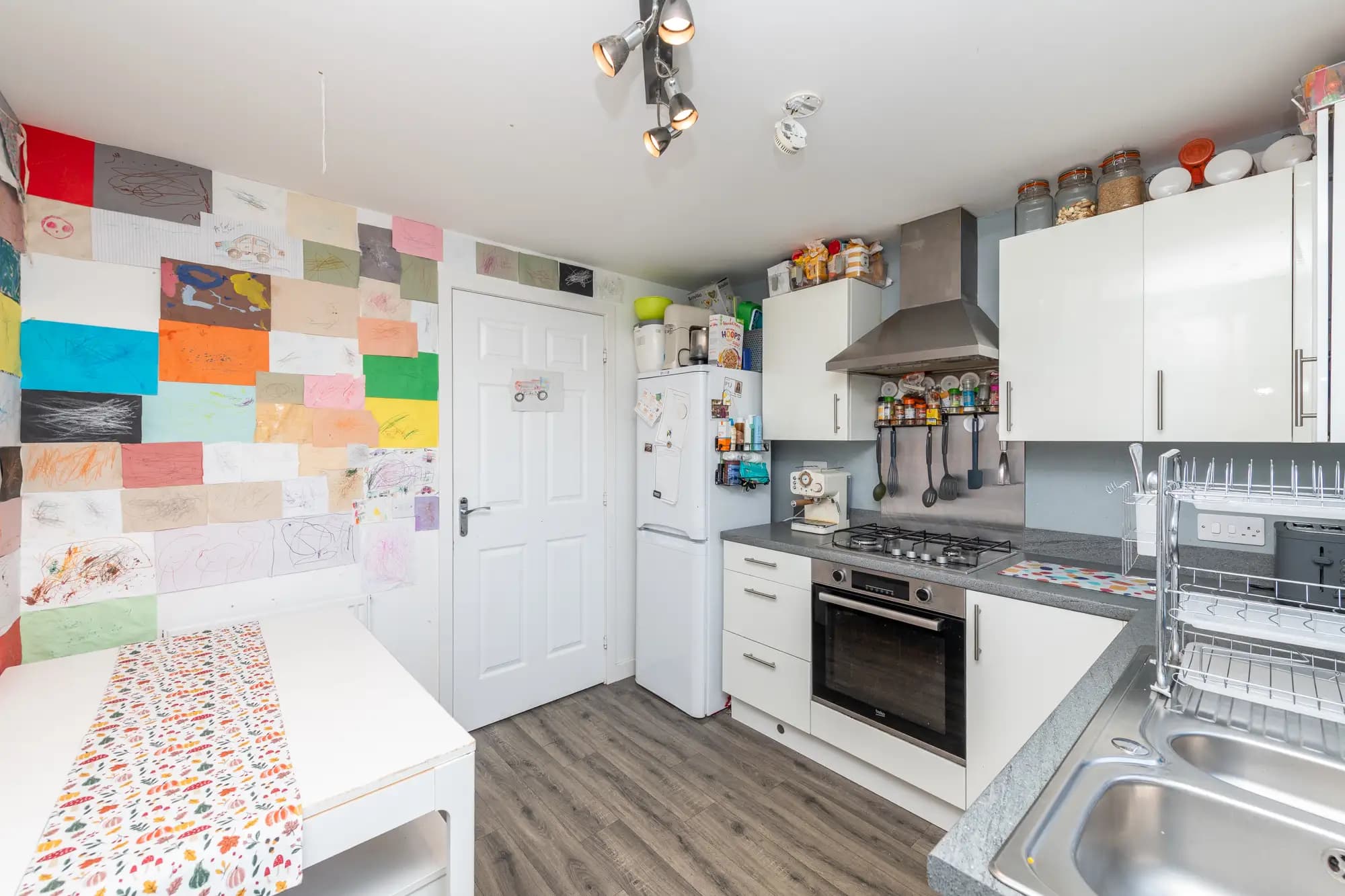 property photo 13 of 37