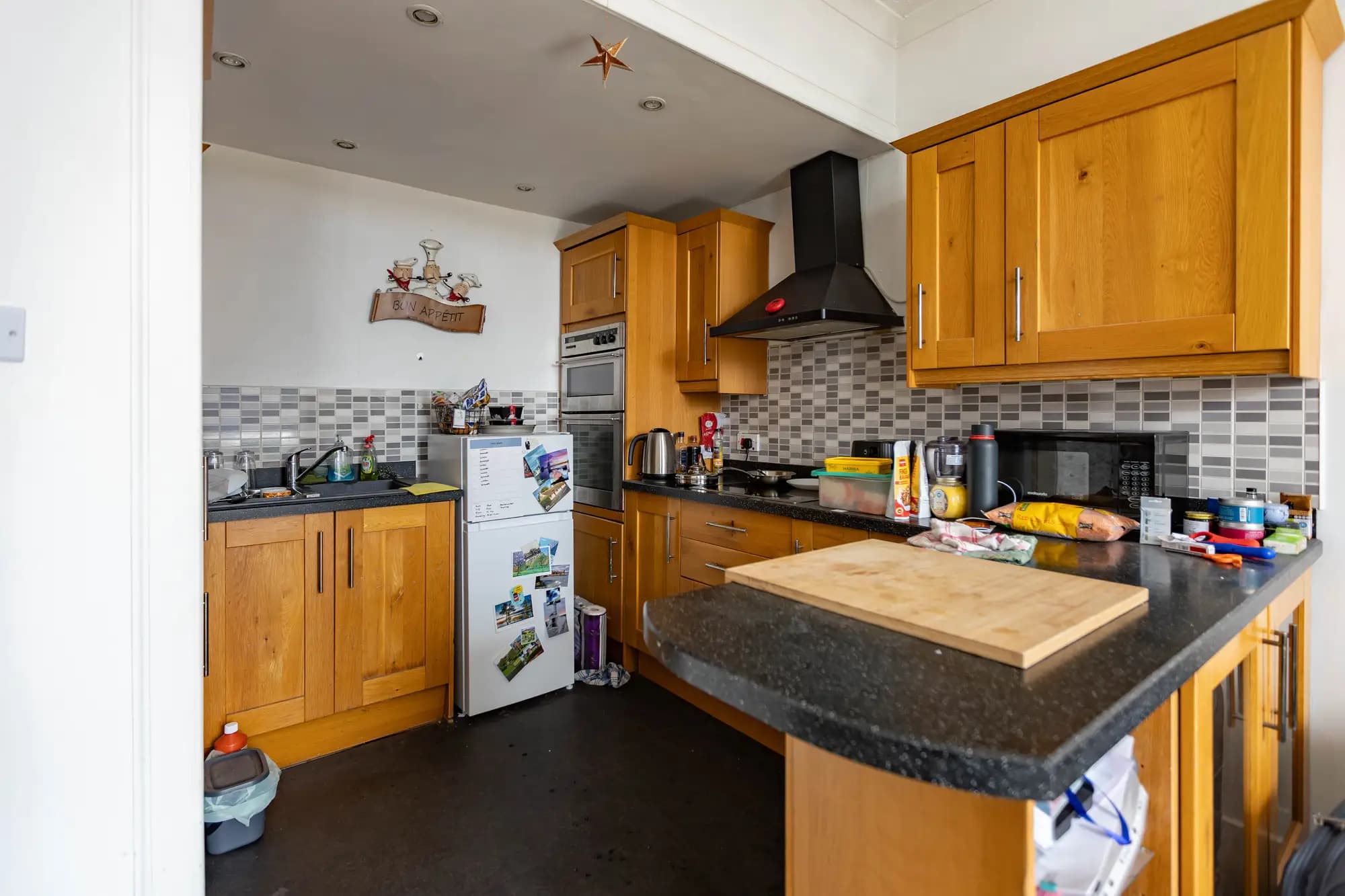 property photo 6 of 15