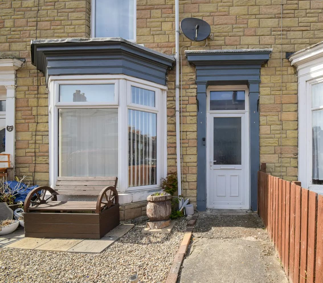 property photo 17 of 18